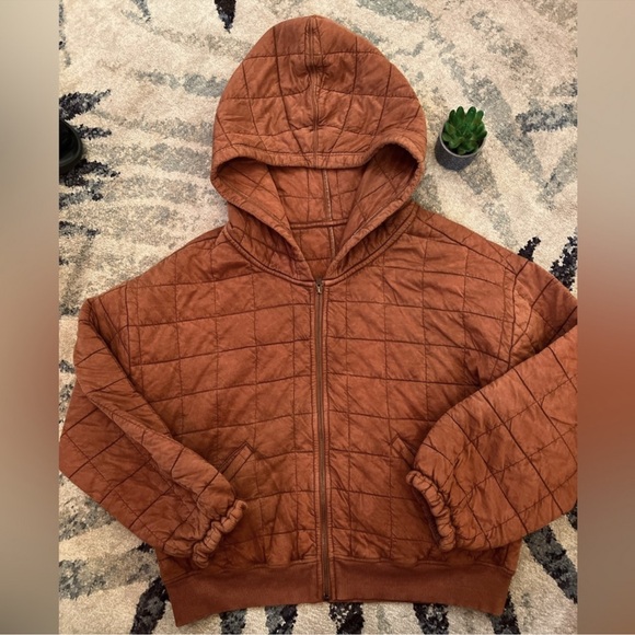 ANTHROPOLOGIE PILCRO & THE LETTER PRESS
QUILTED BOMBER HOODIE XL CROP JACKET - Picture 6 of 10